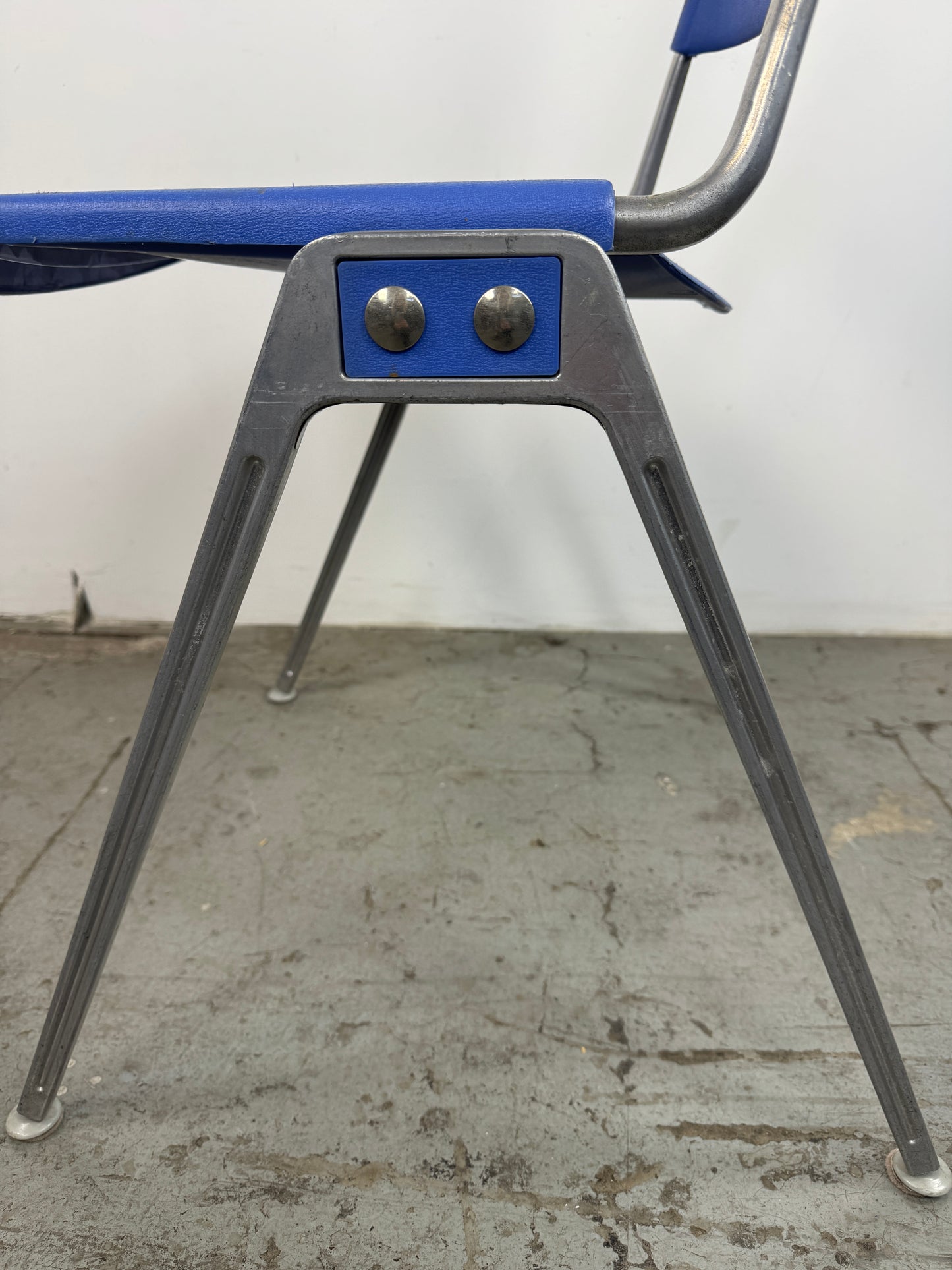 Silla Knoll 1601 Azul – Don Albinson