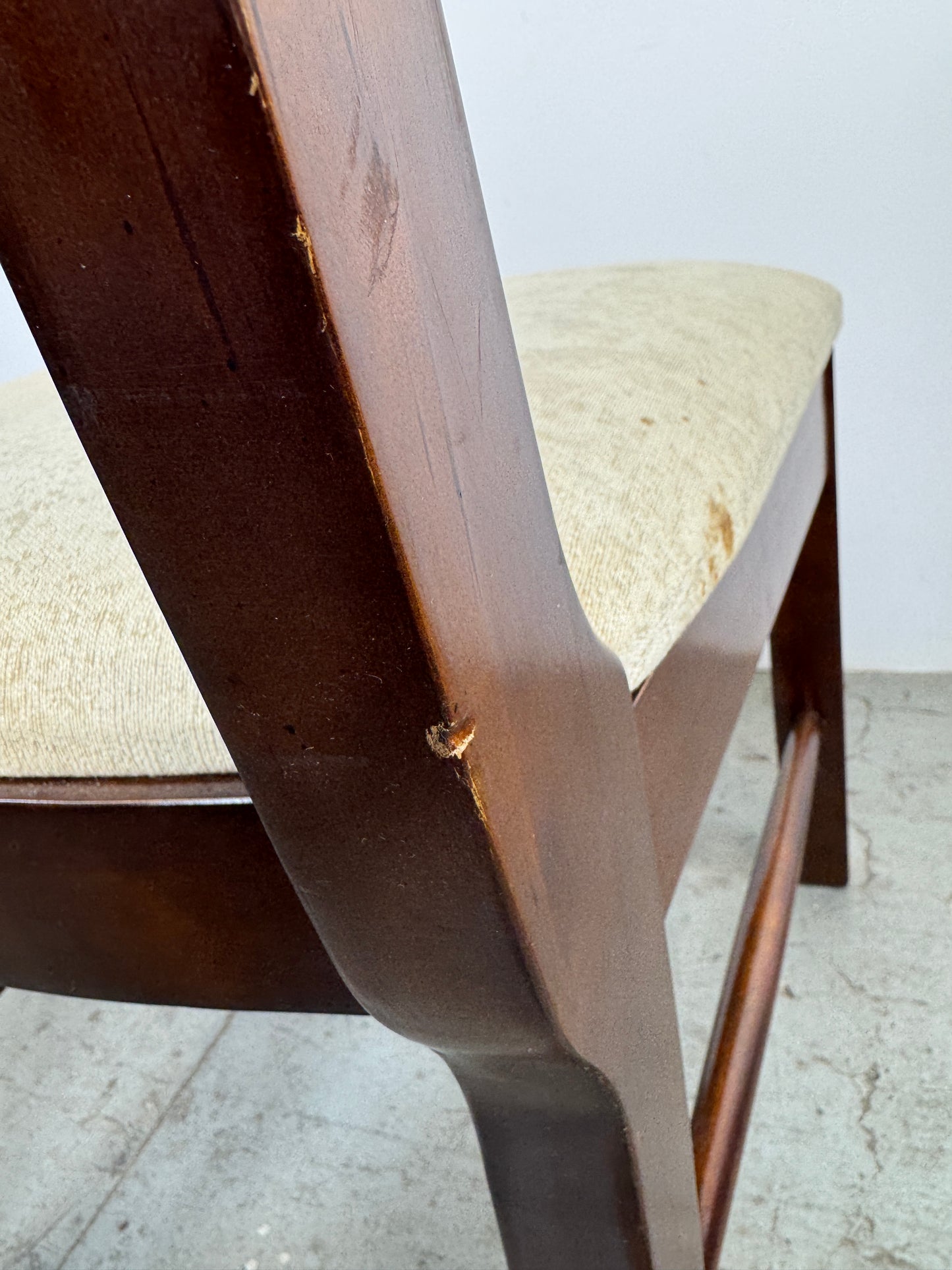 Silla Comedor Dagon Milán – Pino Chocolate