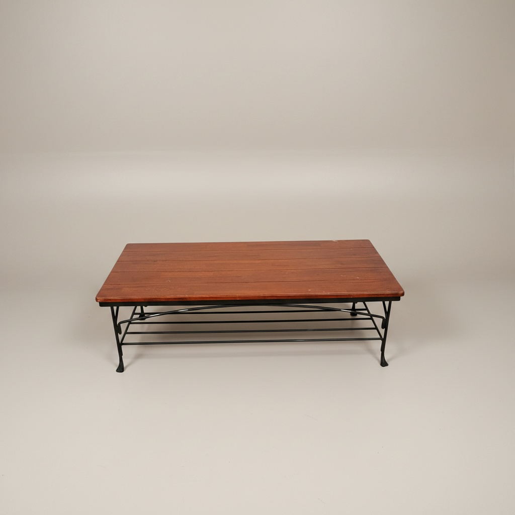Mesa de centro estilo industrial con una superficie de – Go Vintage