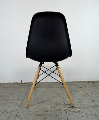 Silla DSW Réplica Estilo Eames