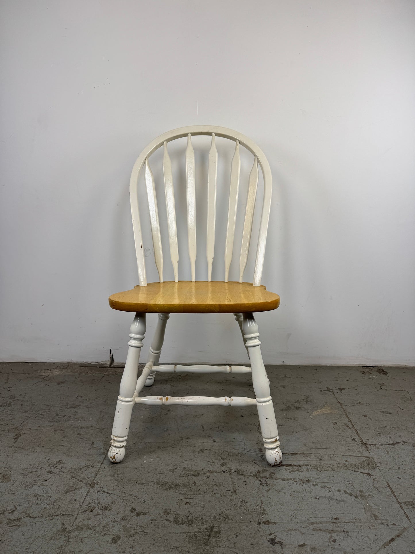 Silla Windsor Bicolor Madera y Blanco