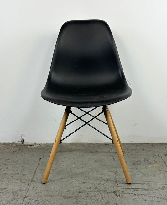 Silla DSW Réplica Estilo Eames