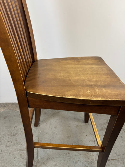 Silla de Madera con Respaldo Alto – x2