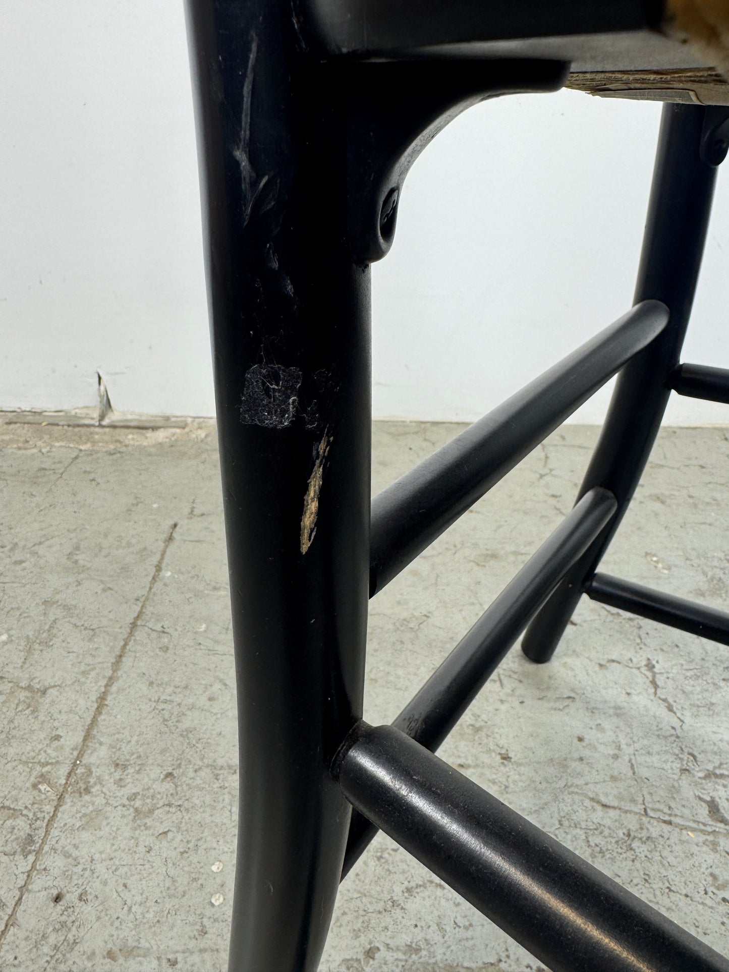 Silla Hitchcock, con respaldo de escalera, acabado e
