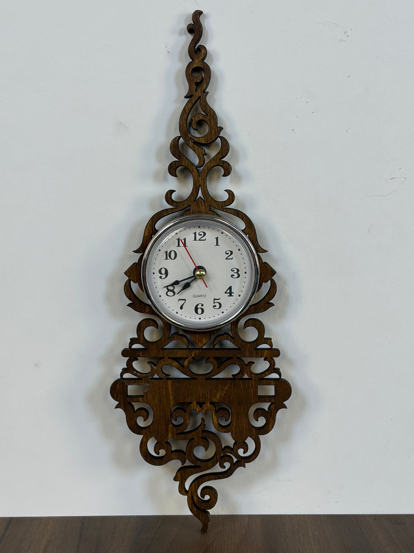 Reloj de Pared con Péndulo Europeo