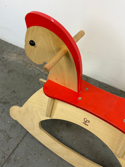 Caballo Balancín Hape Madera – Rojo