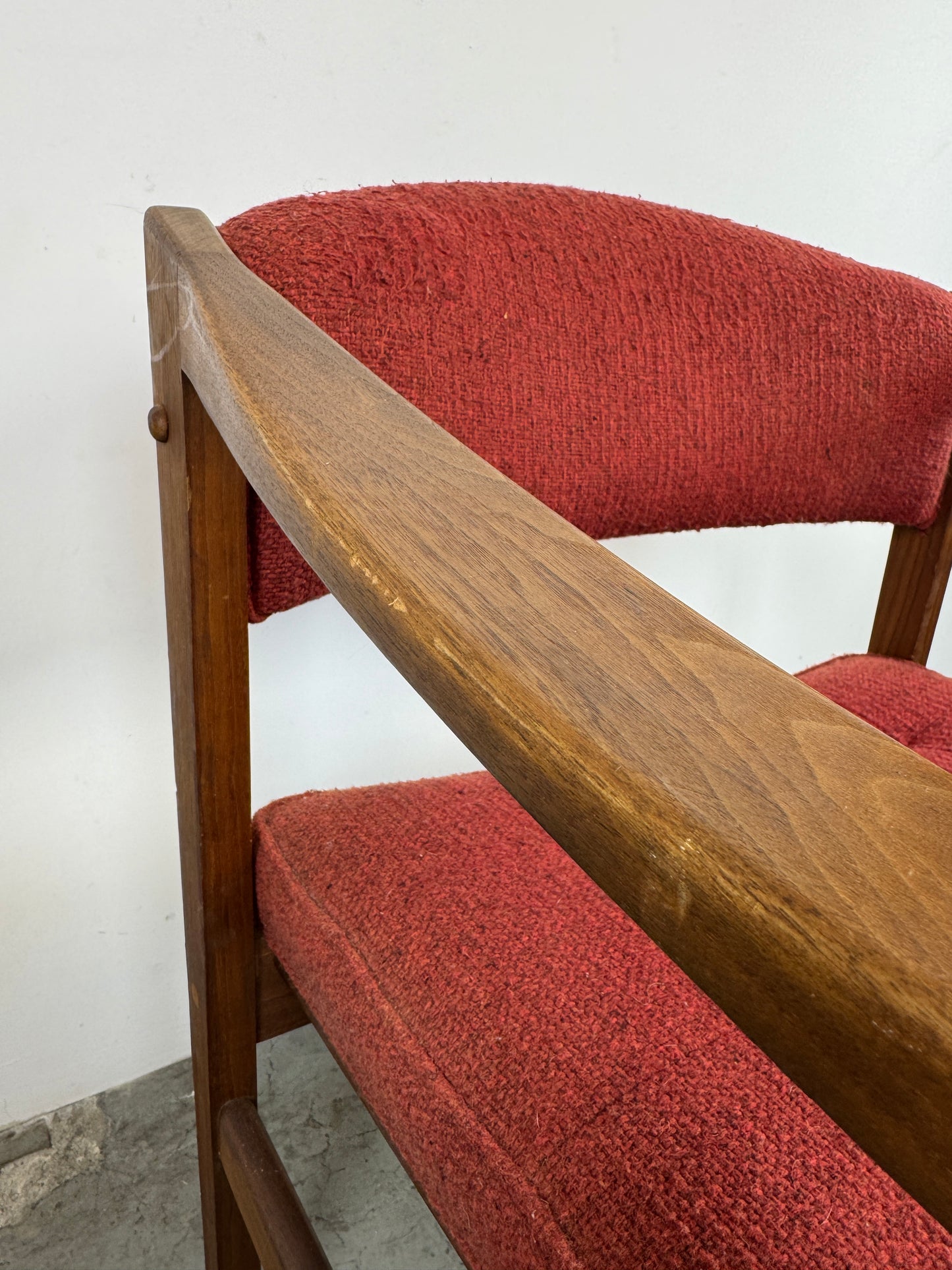 Silla Lounge Mid-Century – Madera Oscura
