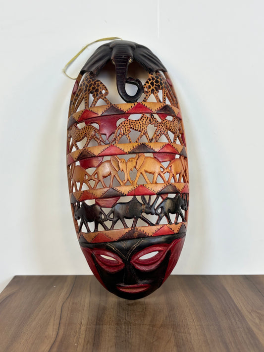 Máscara de estilo africano, original de Kenia y tallada