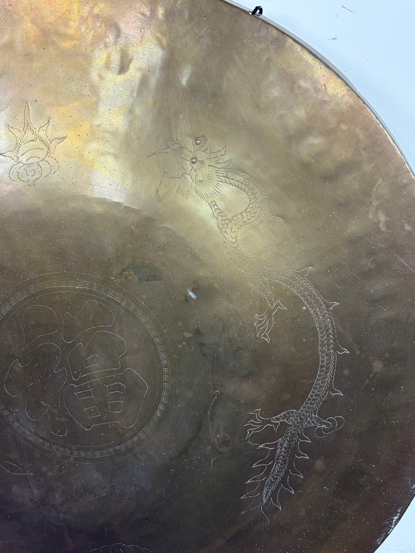 Gong Tibetano con Dragones y Símbolos