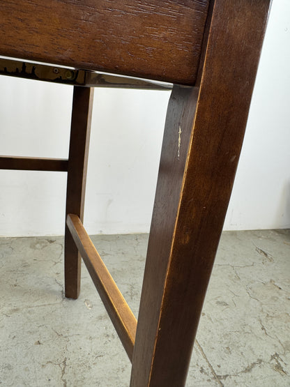 Silla de Madera con Respaldo Alto – x2
